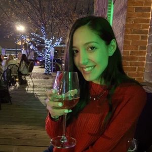 Meet your Posher, Yael